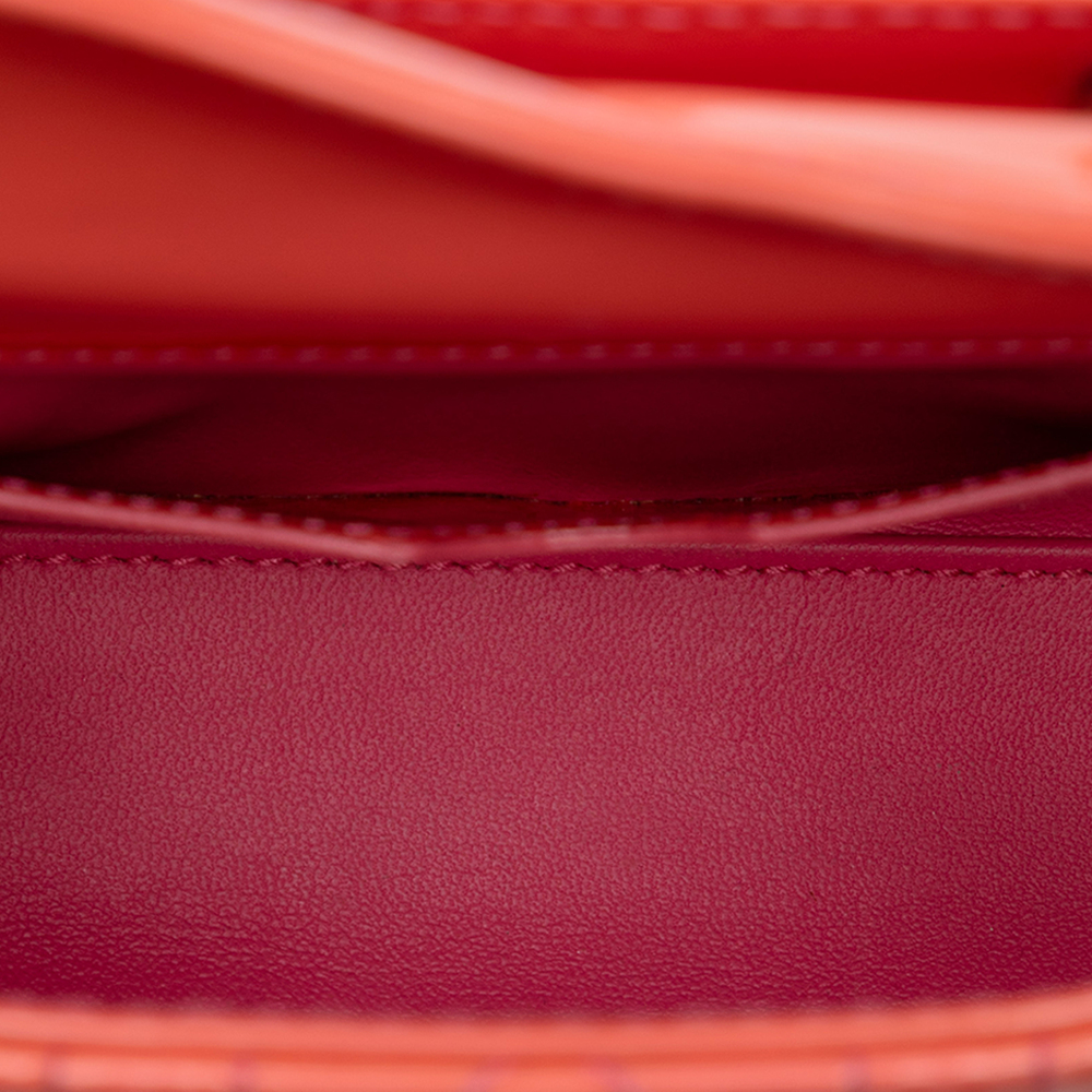 Pre-Loved Dior Micro Patent Cannage Lady Dior - Picture 4 of 6